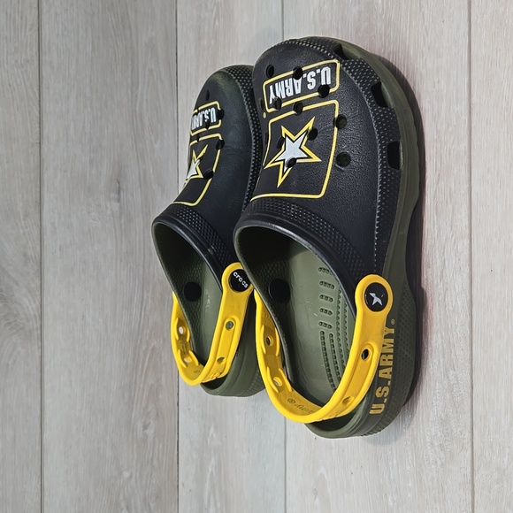 Crocs Women U.S. Army Clogs Mule Shoes Sz W7 M5 - Picture 2 of 12